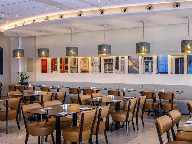 Mayfair Gardens מלון Paphos