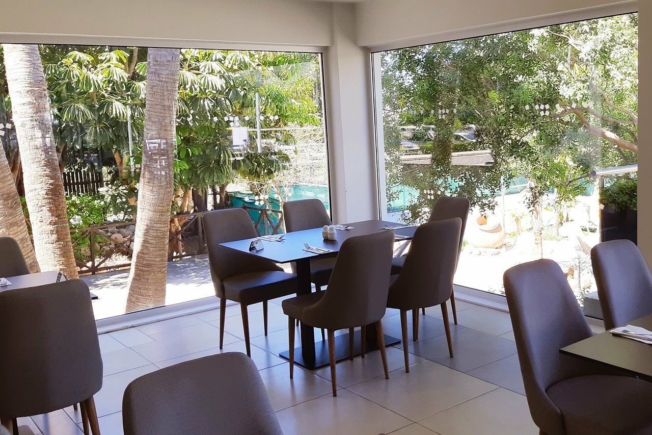 מלון Mayfair Gardens 3*