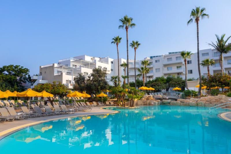Mayfair Gardens מלון